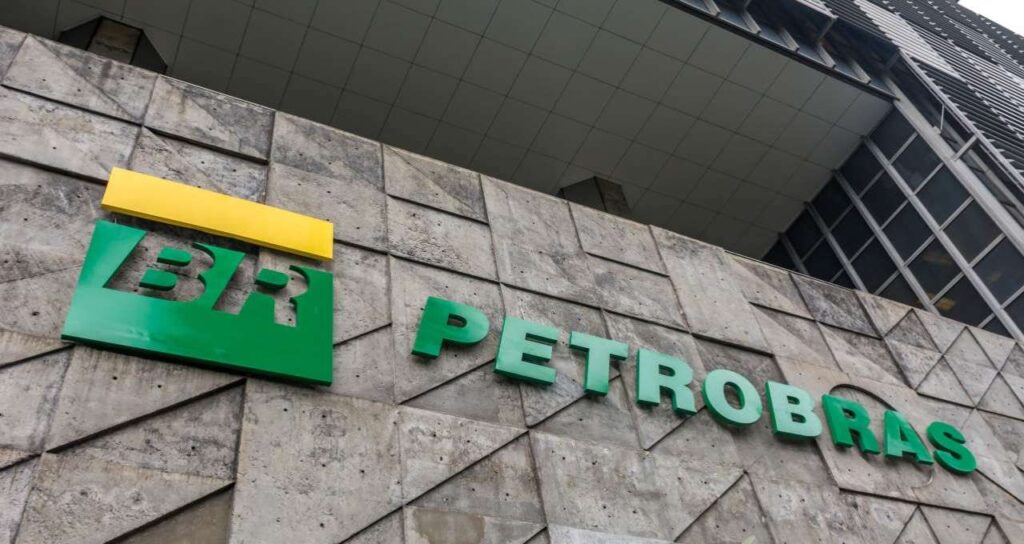 Petrobras sobe com alta do Brent e expectativa por balanço do 1T26 e dividendos