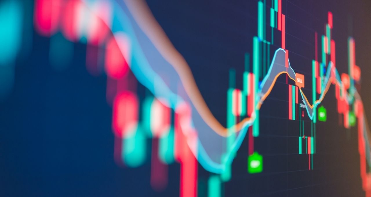 Ibovespa retoma fôlego, avança 0,72% e fecha aos 178,3 mil pontos; dólar recua para R$ 4,98 - Imagem do artigo