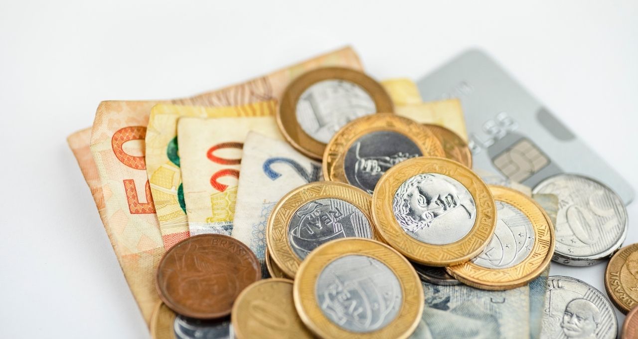 Justiça Federal de SP barra cobrança de IR retido na fonte sobre dividendos acima de R$ 600 mil ao ano - Imagem do artigo