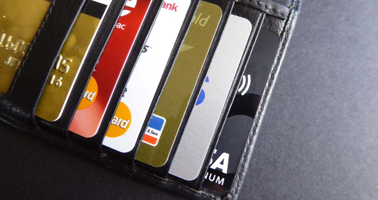 Bancos liberam mais crédito? Veja como demonstrar capacidade e aumentar o limite do cartão - Imagem do artigo